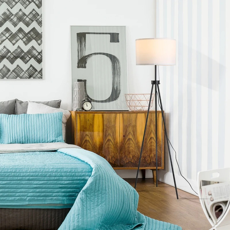 Lampada da lettura moderna da pavimento alto con pedale